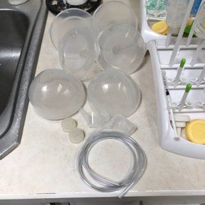 Freemie hands free collection cups